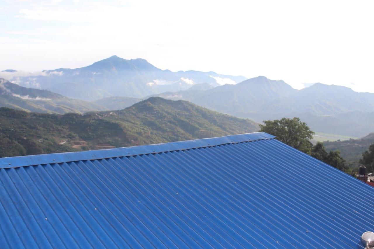 Universal Hotel & Lodge - Gorkha ภายนอก รูปภาพ